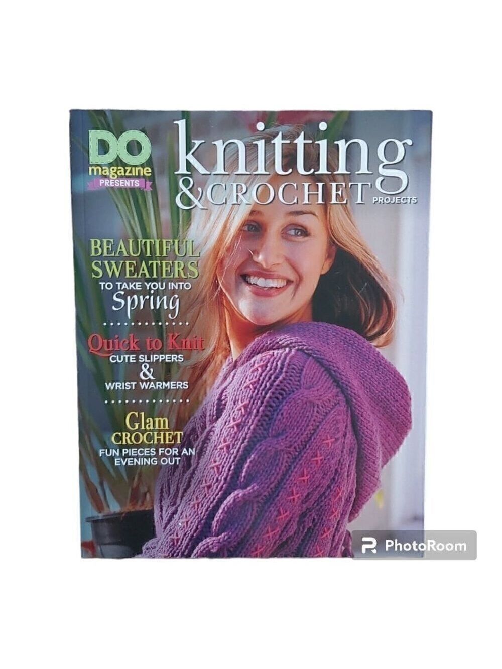 INSTRUCTIONAL Knitting & Crocheting Book With Step By Step Instructions And Tips